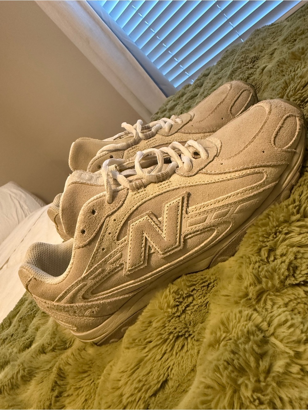 New Balance 204L in Timberwolf